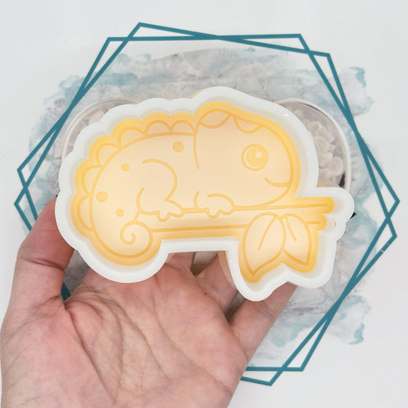 *NEW RELEASE* Chameleon Freshie Mold