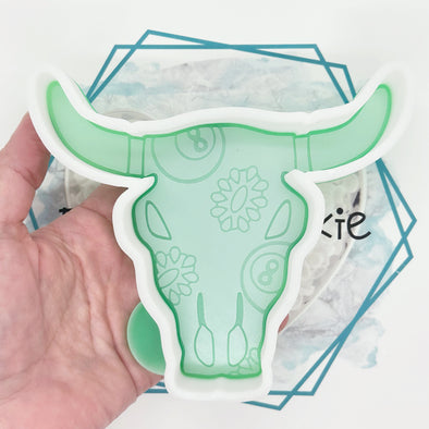 *NEW RELEASE* 8 Ball Concho Aztec Bull Freshie Mold