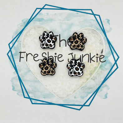*New Release* Leopard Paw Print Silicone Focal Bead
