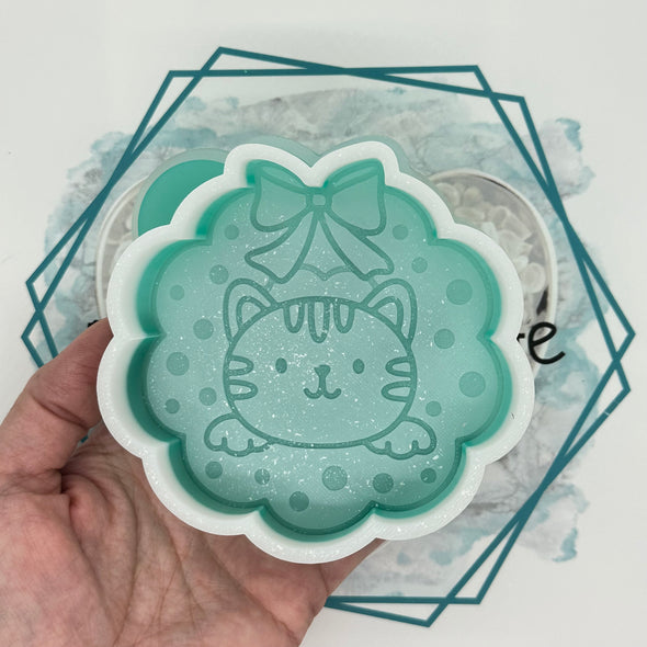 *NEW RELEASE* Cat Wreath Freshie Mold